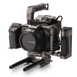 Blackmagic Pocket Cinema Camera 6K Set with Cage (EF-Mount)