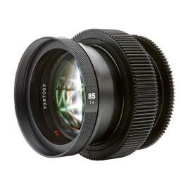 Zeiss Contax  85mm/1.4 Cinemodded to EF