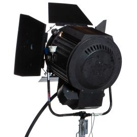 Prop Lamp Black 10KW Tungsten, poleoperated with barndoor